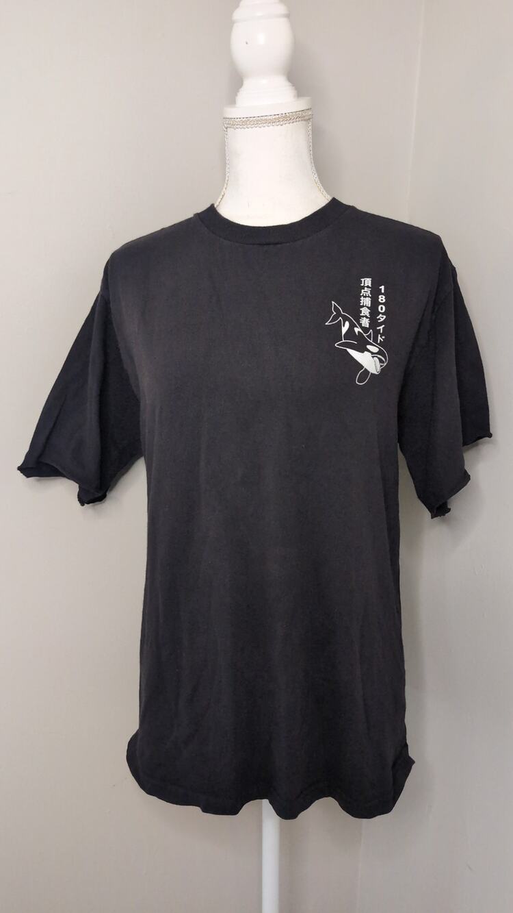 180Tide Orca Killer Whale Sushi Graphic Tee Medium Black